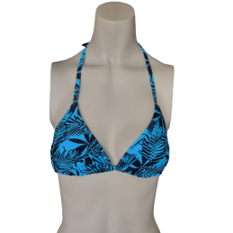 La coupe classique triangle de ce haut de maillot
de bain en fait un indispensable pour la saison.
Haut de m