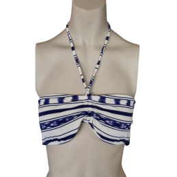 Haut  de maillot de bain en bandeau
s'attache dans le cou et 3 position dans le dos
80%POLIAMID 20%ELASTAN