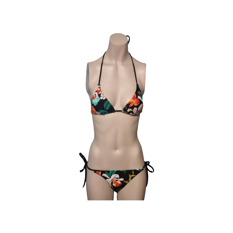 bikini rip curl exotic
idéal pour être la plus jolie sur la plage
80% POLYAMIDE/20% ELESTHANNE
TAILLE